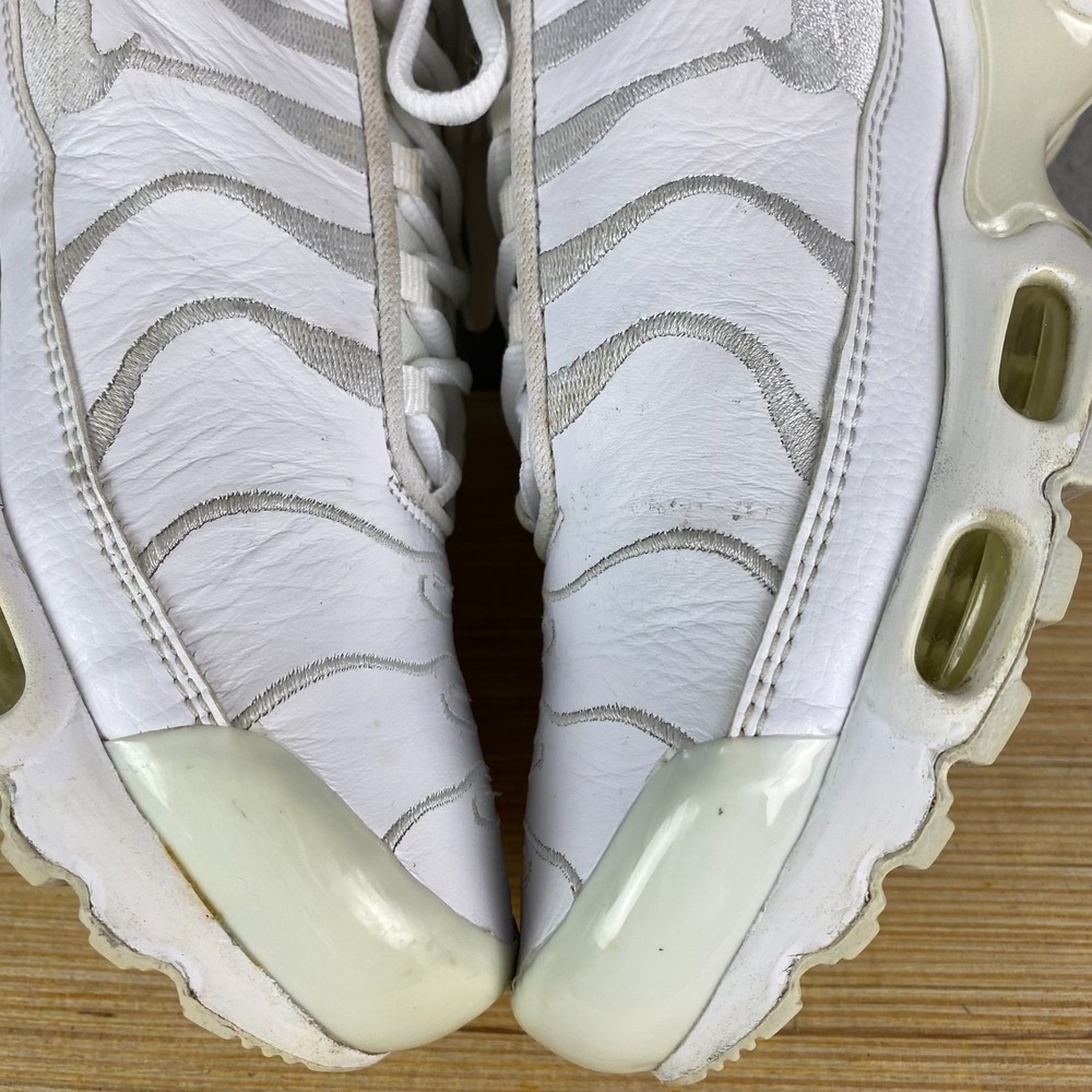 Nike Air Max Plus TN Mens 8 US Triple White Leather Athletic Sneaker Shoe - Picture 8 of 13